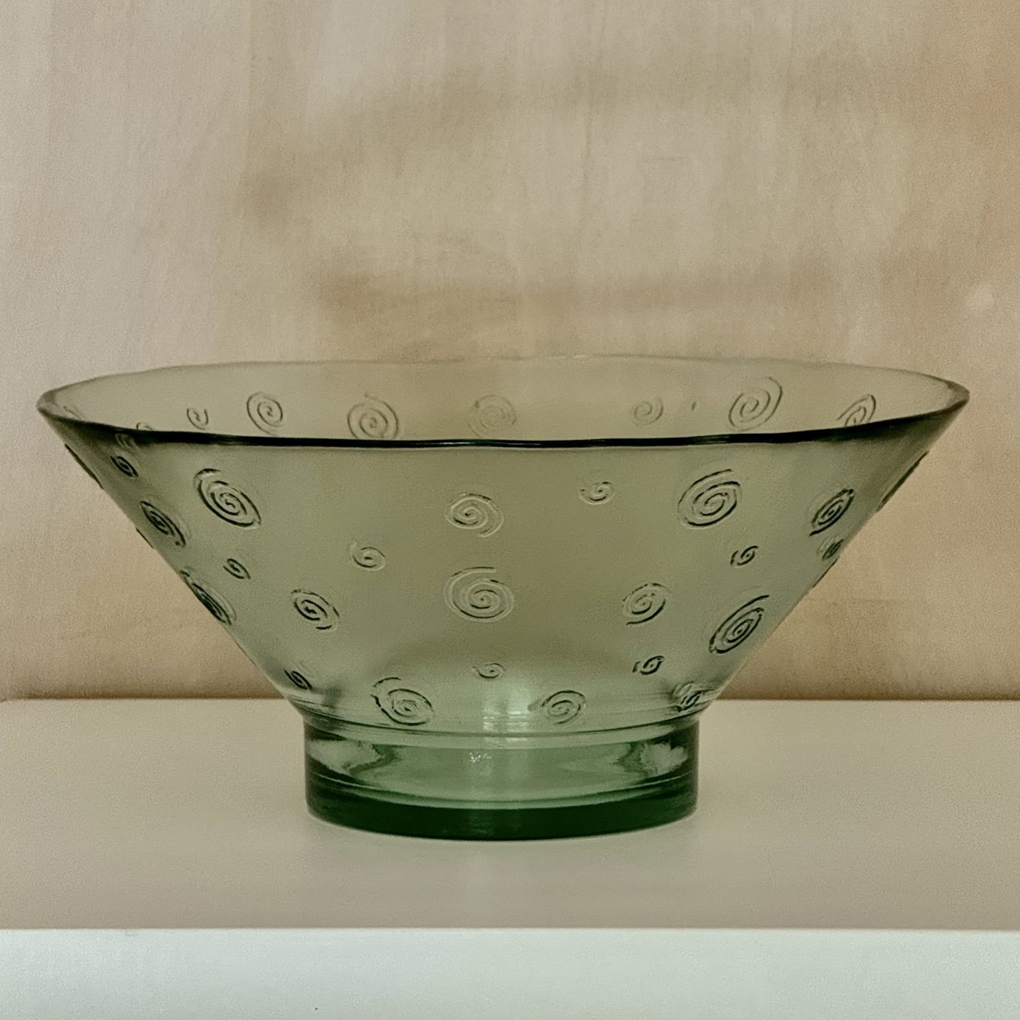 GREEN SPIRAL CENTREPIECE