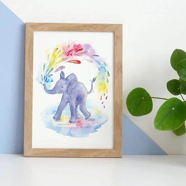 Happy Monday! Will today bring sunshine, rain or rainbows?! It&rsquo;s all a bit pot luck these days! ✨🌈🙏🏻 ⁣
⁣
Well, it&rsquo;s a busy day over here as I&rsquo;m taking lots of my happy prints over to Tring this morning to set up my shelf in the n