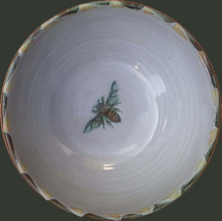 2.  Bee  bowl 14cm £32  