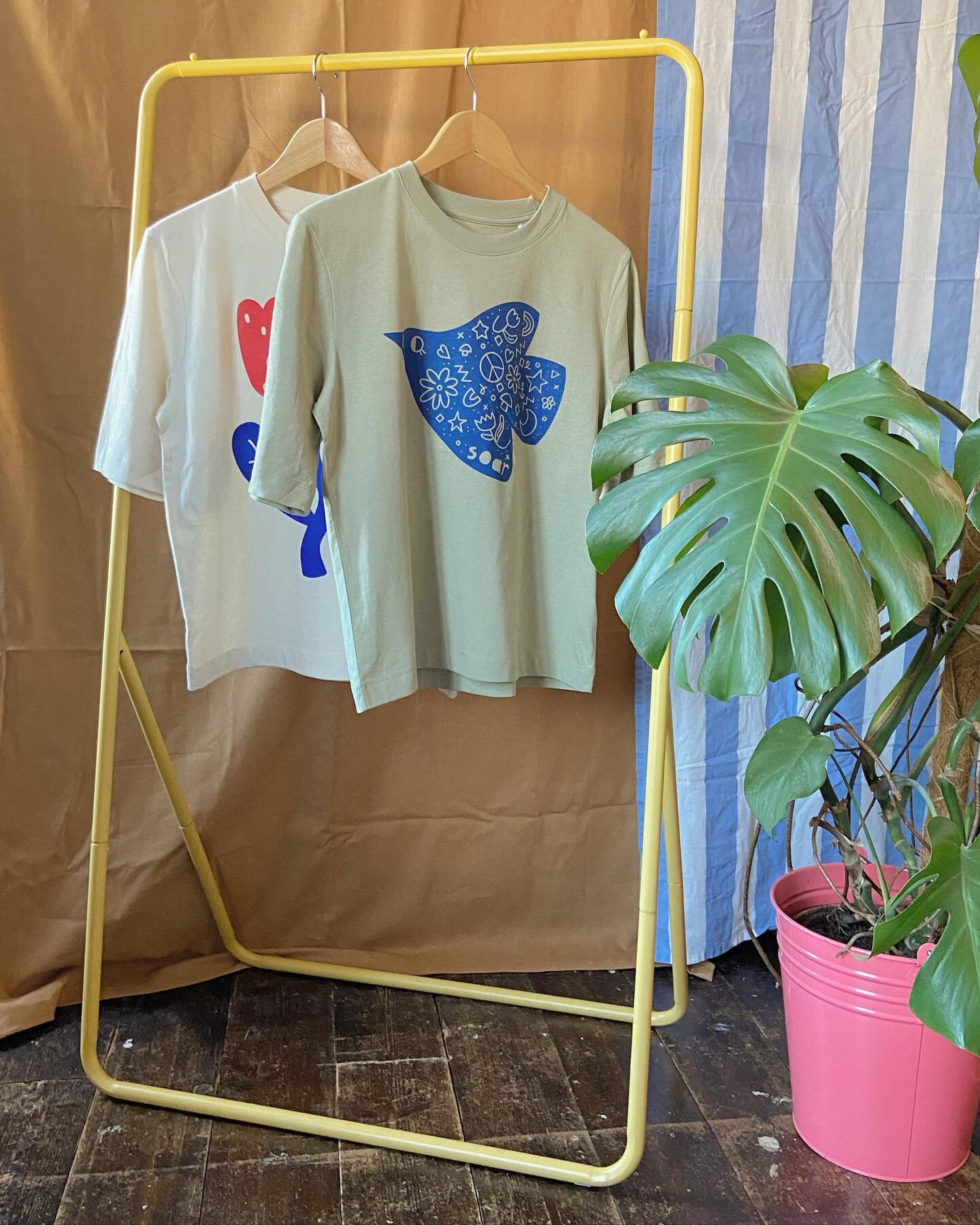Instead of a Black Friday sale I thought I&rsquo;d take the opportunity to release something new. Hand printed by me with my trusty silk screens onto beautiful slouchy, comfy t-shirts. A boxy cut and a longer arm length so super flattering (much nice