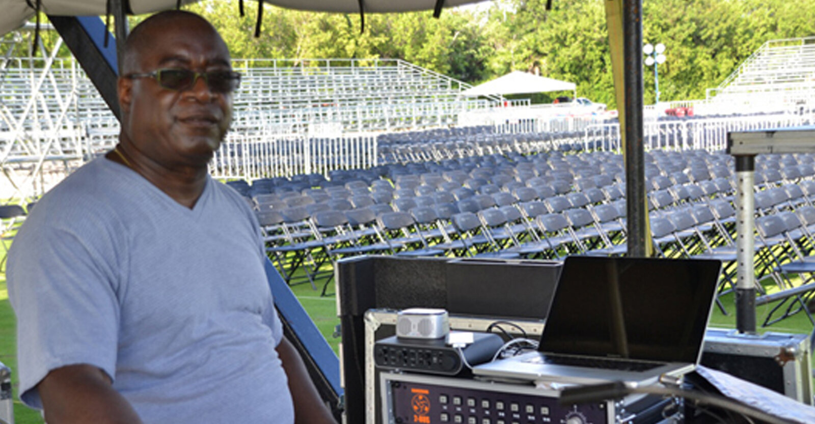 FOH ENGINEER HORACE WARD GETS DANGEROUS