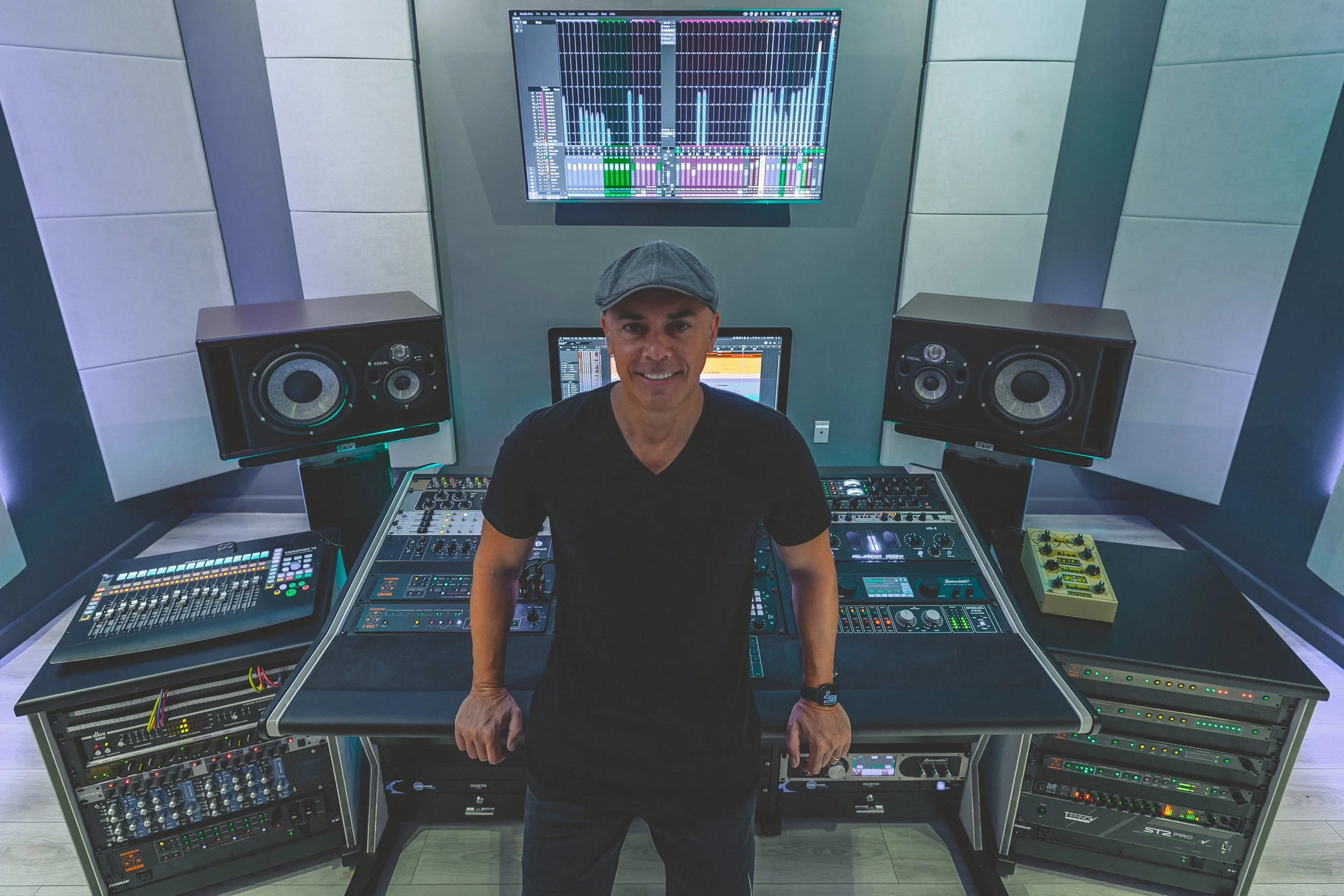 STORMING THE CHARTS | LUCA PRETOLESI 