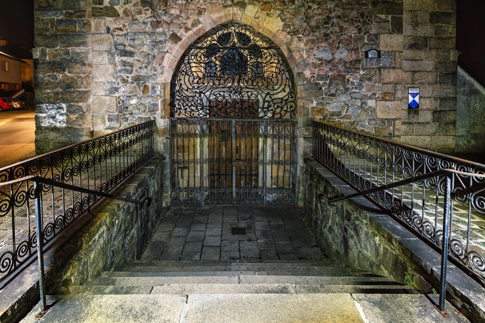 Nachtfotografie Mauthausen mit Heinrichskirche-8523-Bearbeitet.jpg