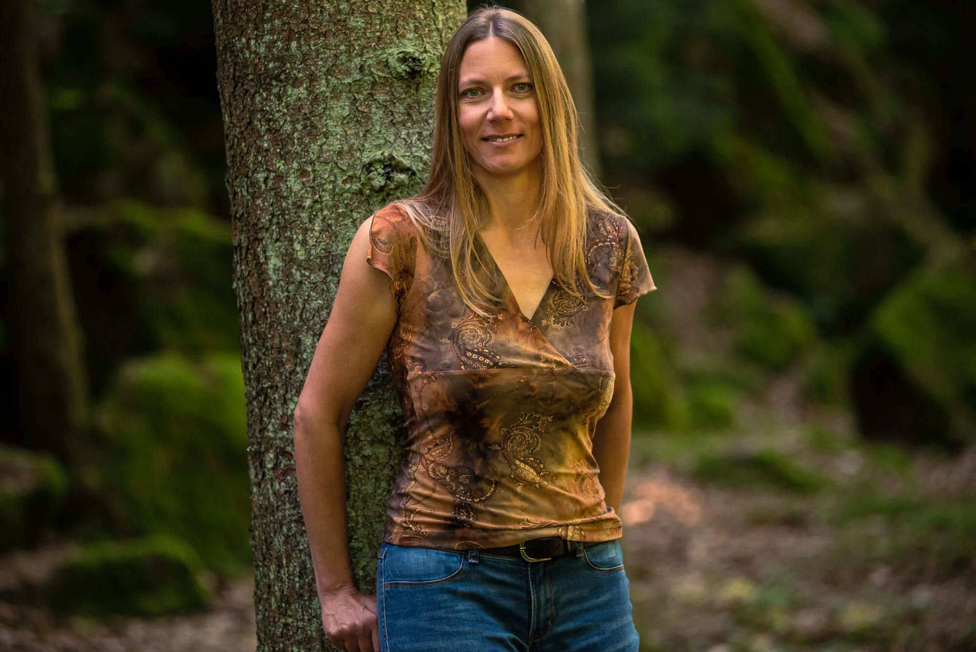 Porträfotografie im Wald mit Tanja-6009-11.jpg
