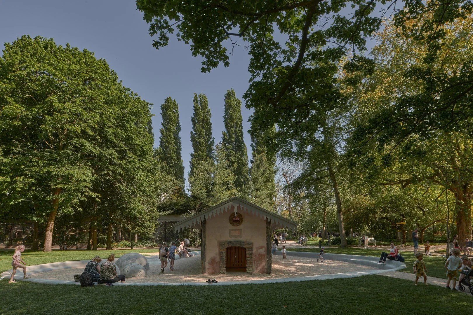 ATELIERFRONT Duivenhuis ARTIS 14.jpg