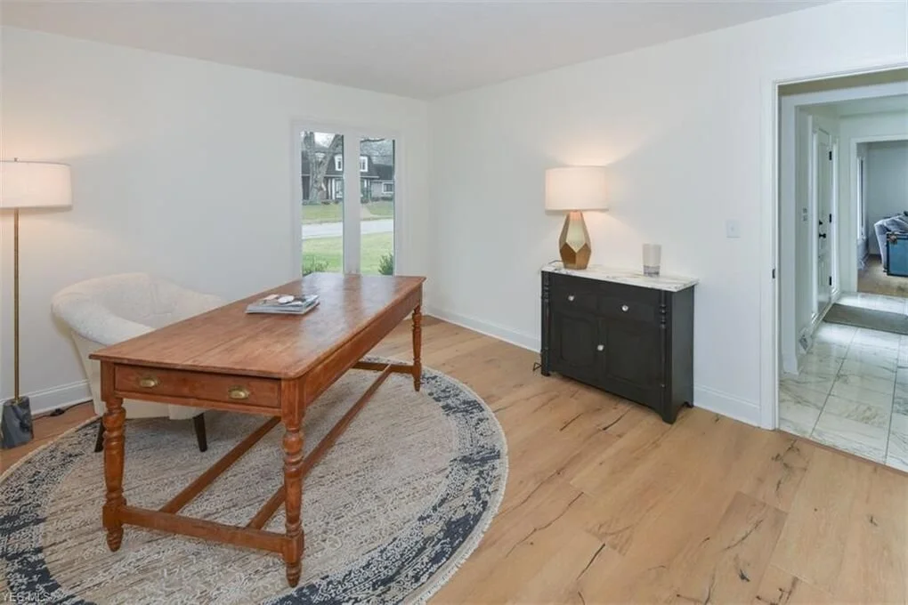 listing04-15.jpg
