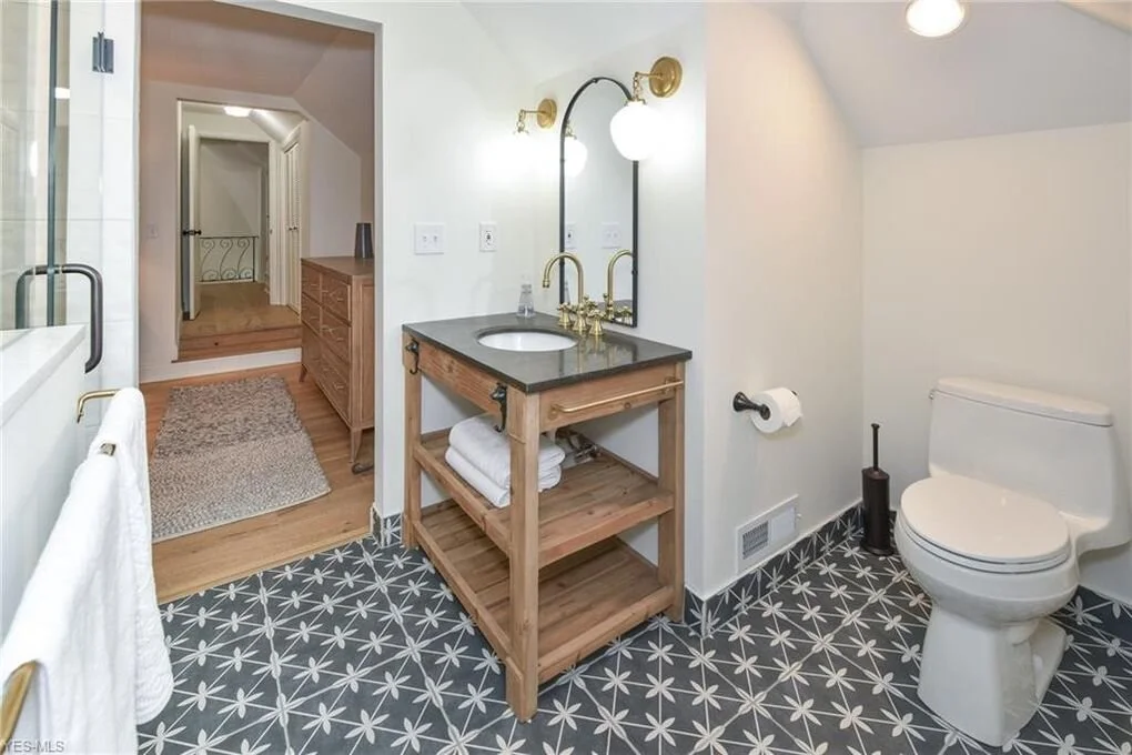 listing04-22.jpg