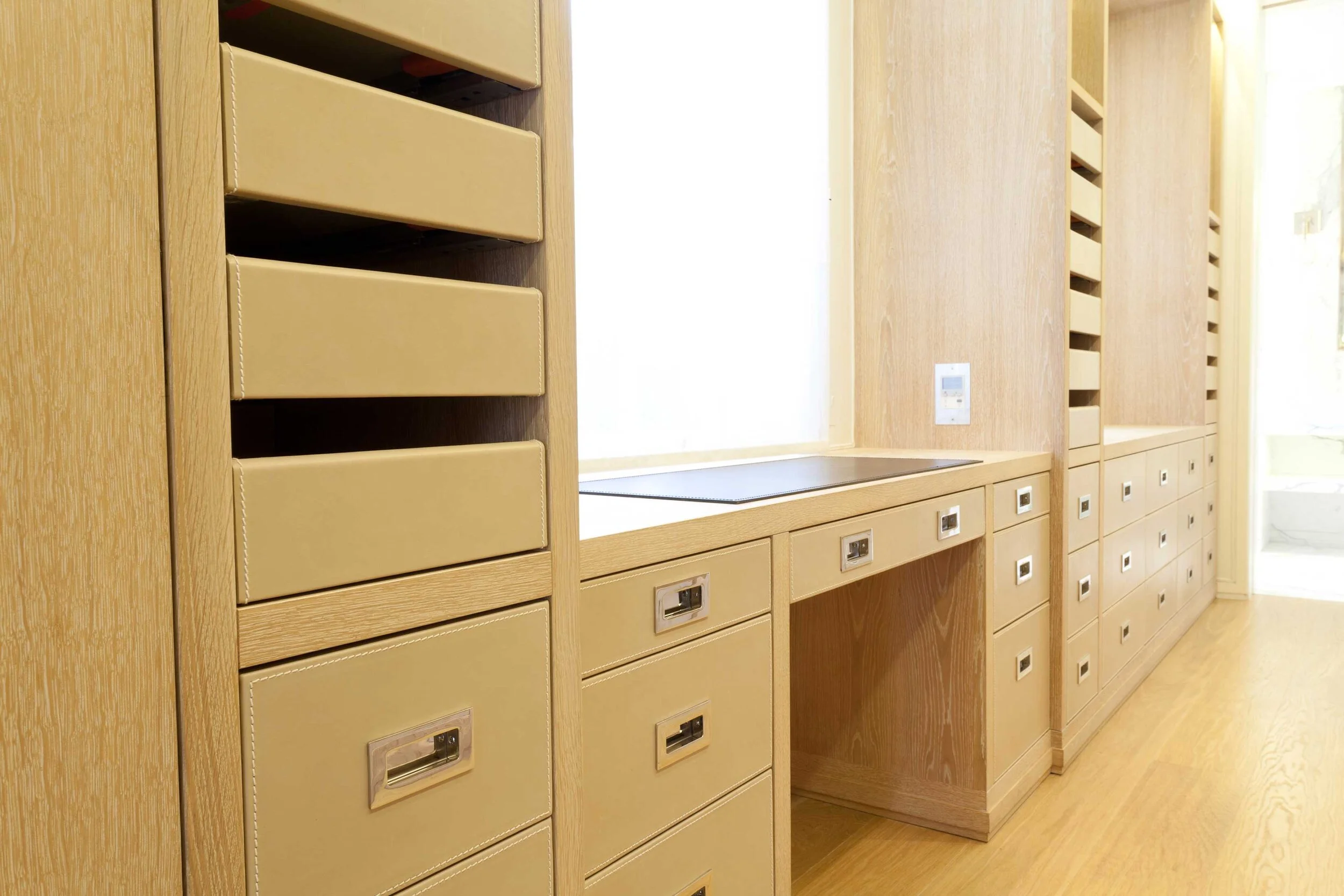 Kensington, Hyde Park Gate — Cordles