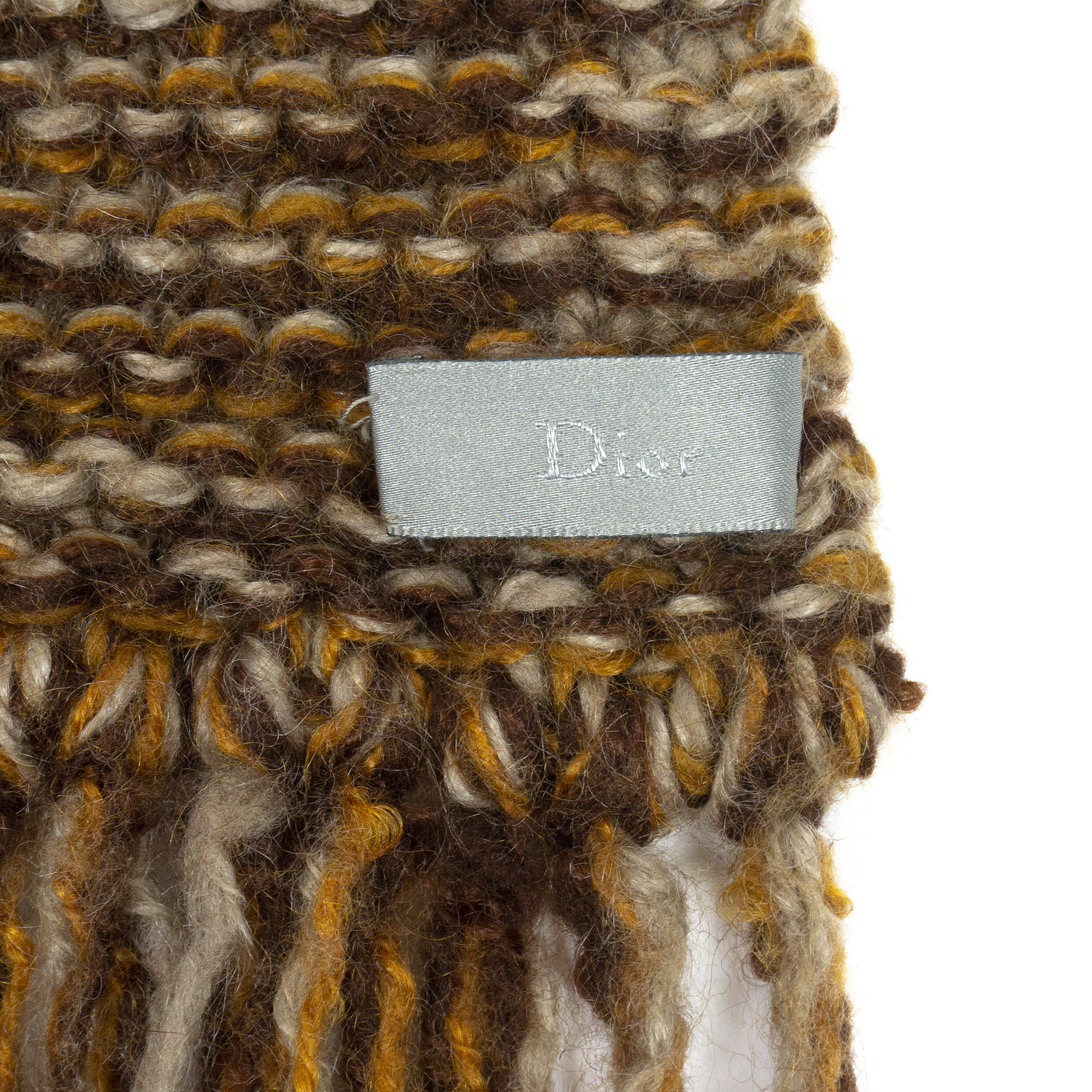 diorscarf1.png