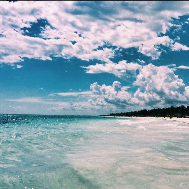 Dreaming about the light and the blue and the white sands of Tulum Mexico pIc cred @goddessshakti#tulum#wellness#colortherapy