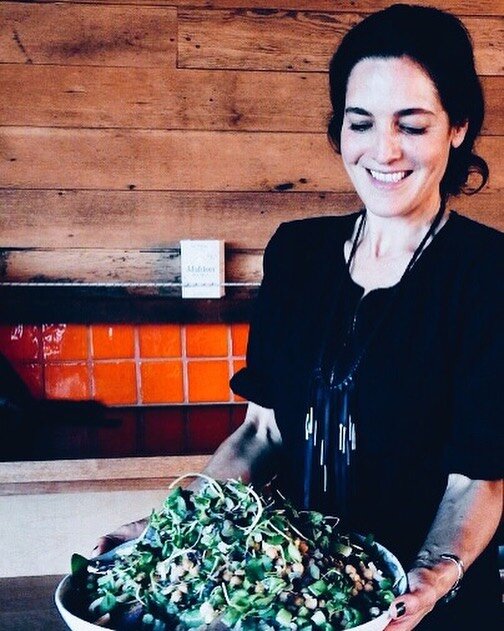Dreaming up new menu&rsquo;s today. Went to the farmers market in San Rafael yesterday and filled my fridge. Do you have any must make new ideas ? Your favorite new salad??
#plantbased#plantforward#foodie#lovetocook#summerrecipes#clean#plants