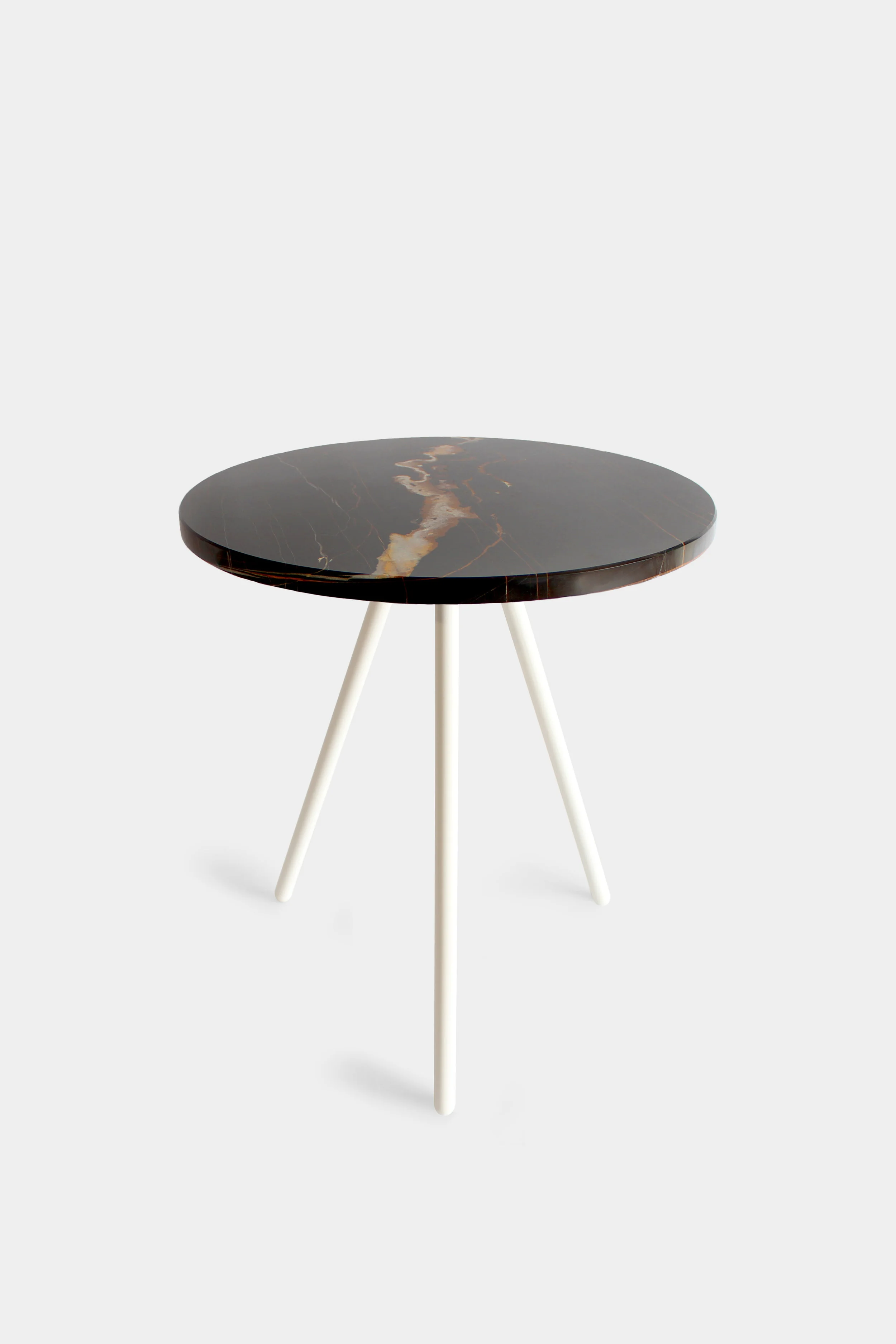 Side Table Round Black 03.jpg
