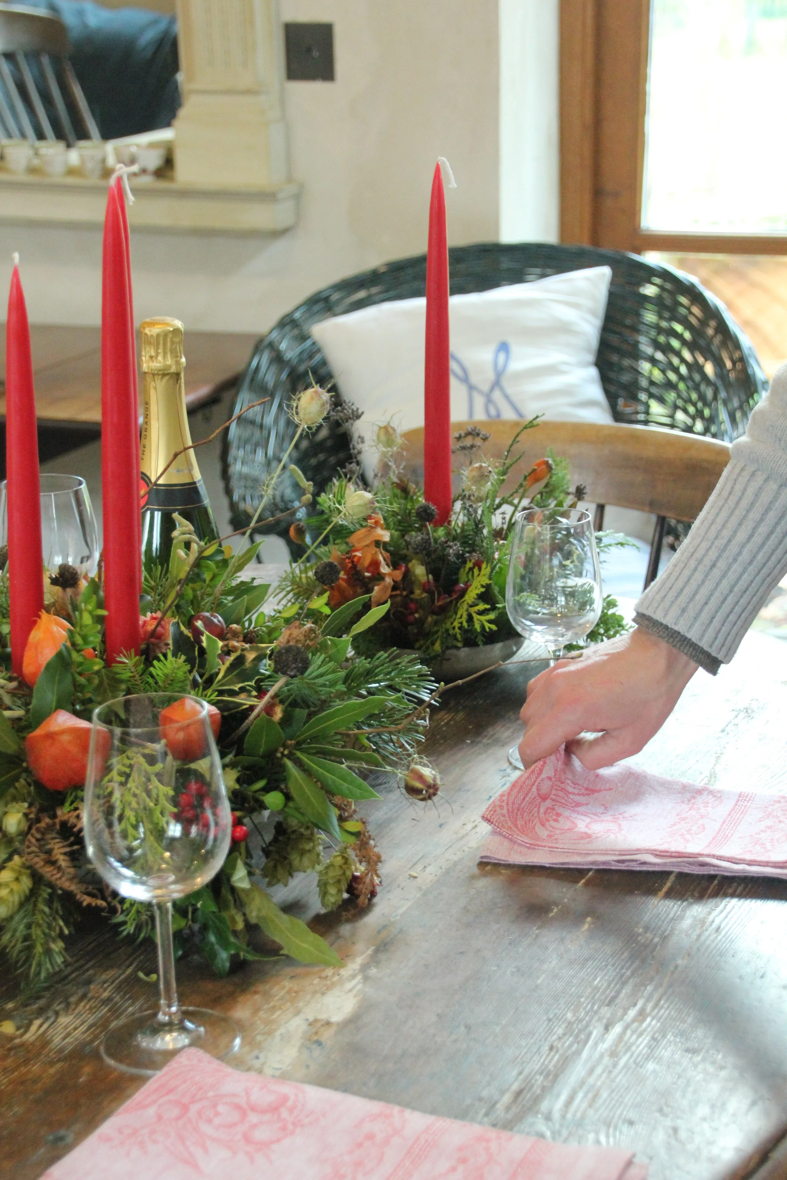 A Christmas Carol Deluxe Table Centre