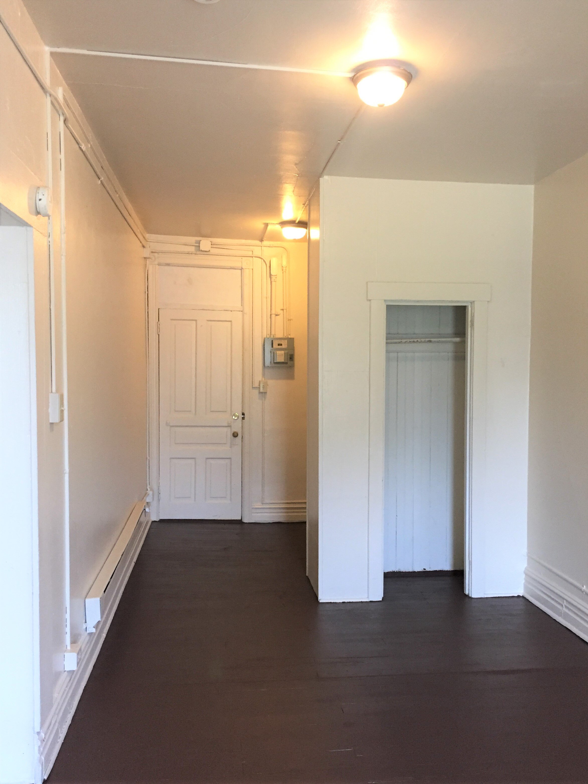 210 bed 1.JPG