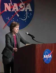 Ser Latinas - Ellen Ochoa 7.jpeg