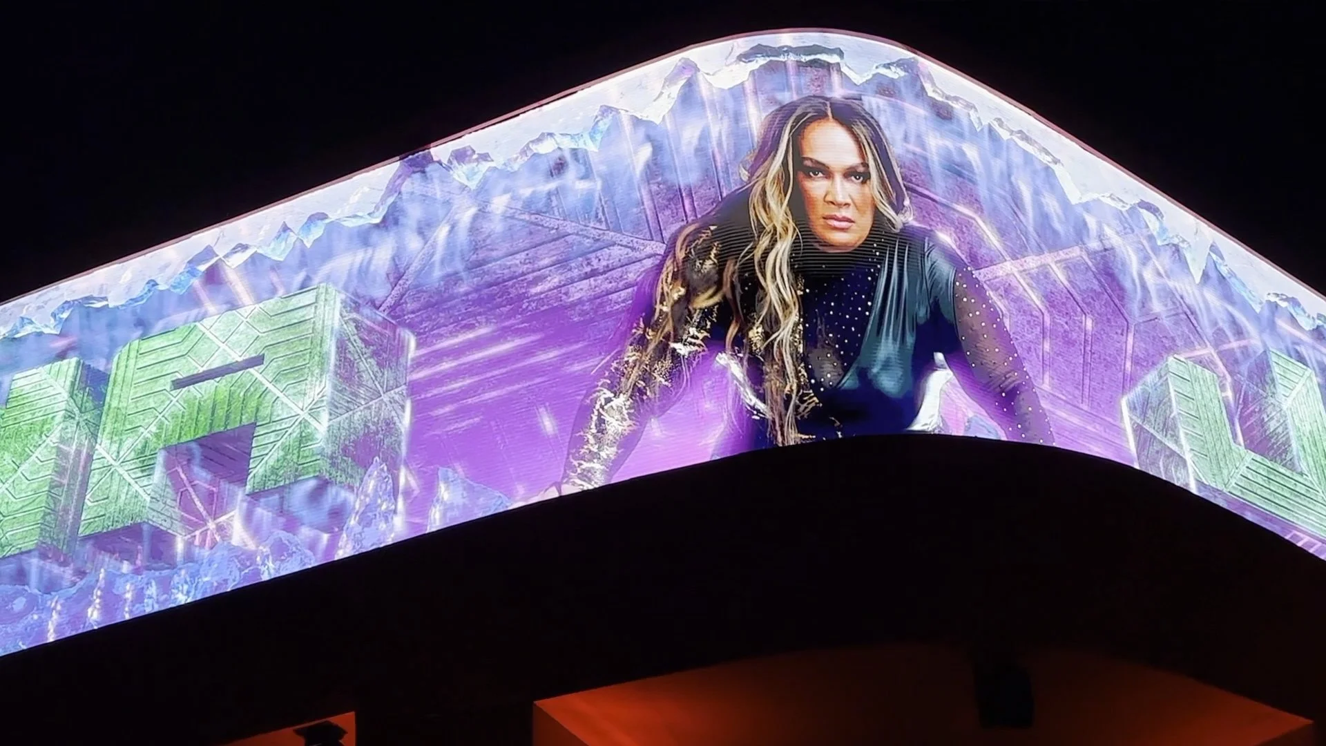 wwe_live_event (108240).jpg