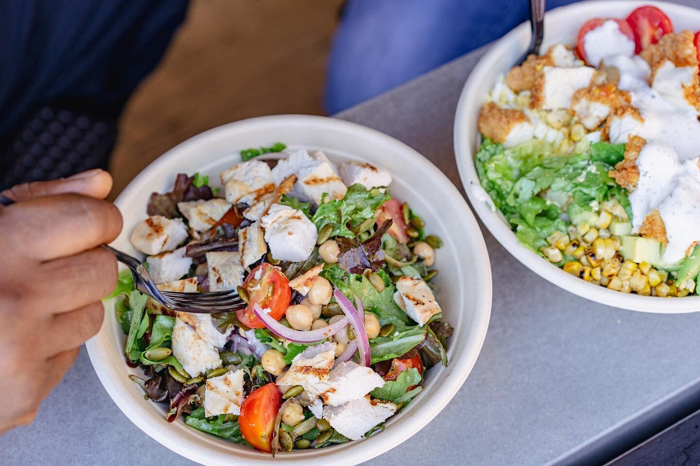 Move over chicken sandos, our BOWLS are in the house and they are 🔥🔥🔥