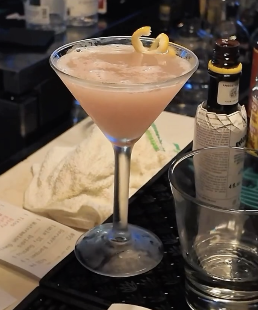 half-priced cocktail at 1845 Taste Texas, the best happy hour near me.