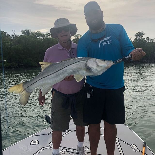 3 snook over 35&rdquo; today toppin&rsquo; out at 39.5&rdquo; with a pile of trout for dinner and a lone redfish! #tforods #snook #redfish #seatrout #saltwatersyndicate #livetarget #powerpole #rhodan