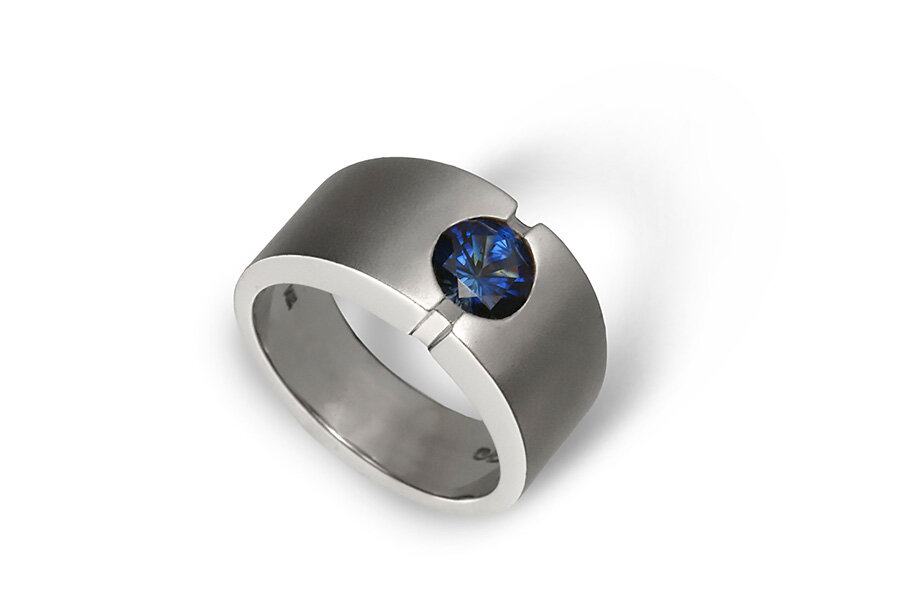 Centerpoint Series Ring