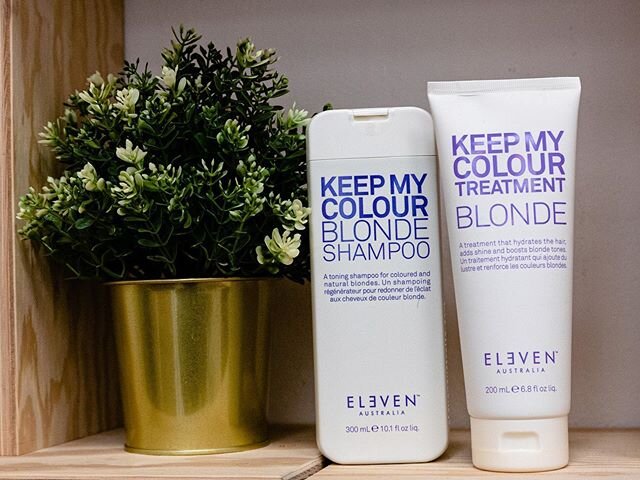 Wir d&uuml;rfen euch hier das perfekte Pflegeduo f&uuml;r k&uuml;hle Blondt&ouml;ne vorstellen. 
Ideal um auch zuhause eure Wunschnuance zu erhalten.
#wunderwerk #empfingen #elevenaustralia #blondhair #k&uuml;hlesblond