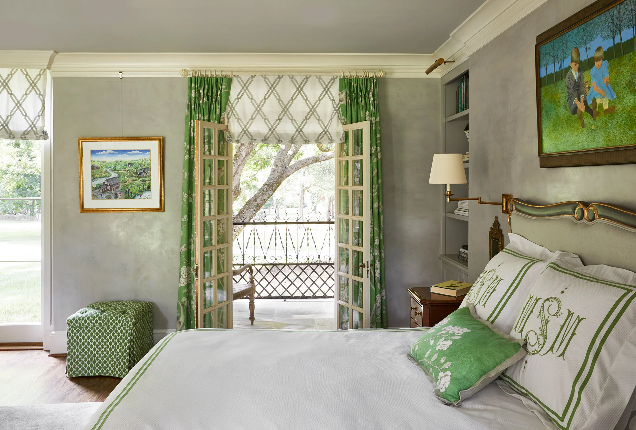 About J Haynes Interiors