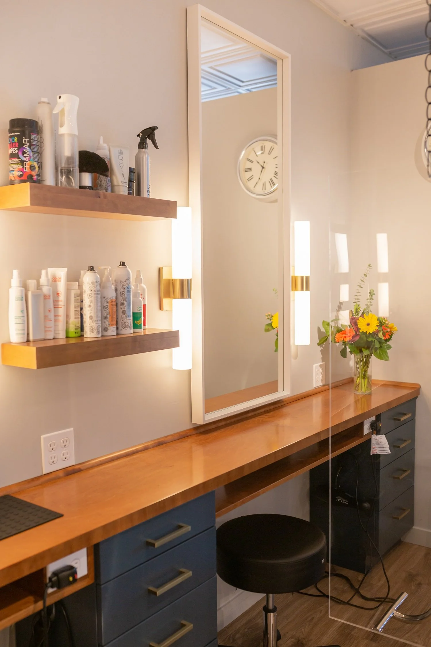 AFH Salon