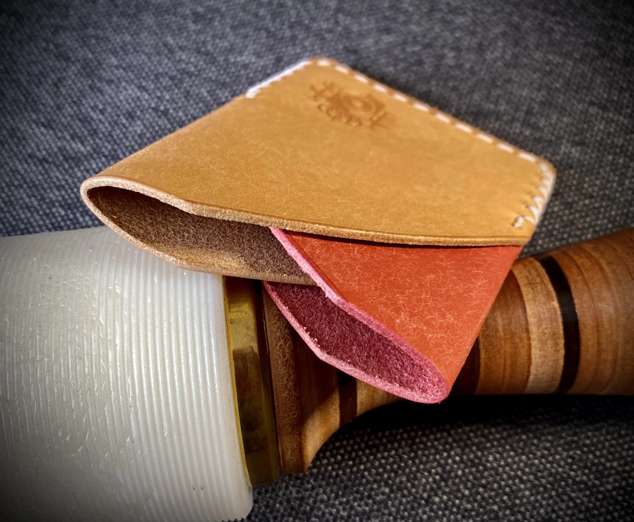 Minimal Tulip Wallet