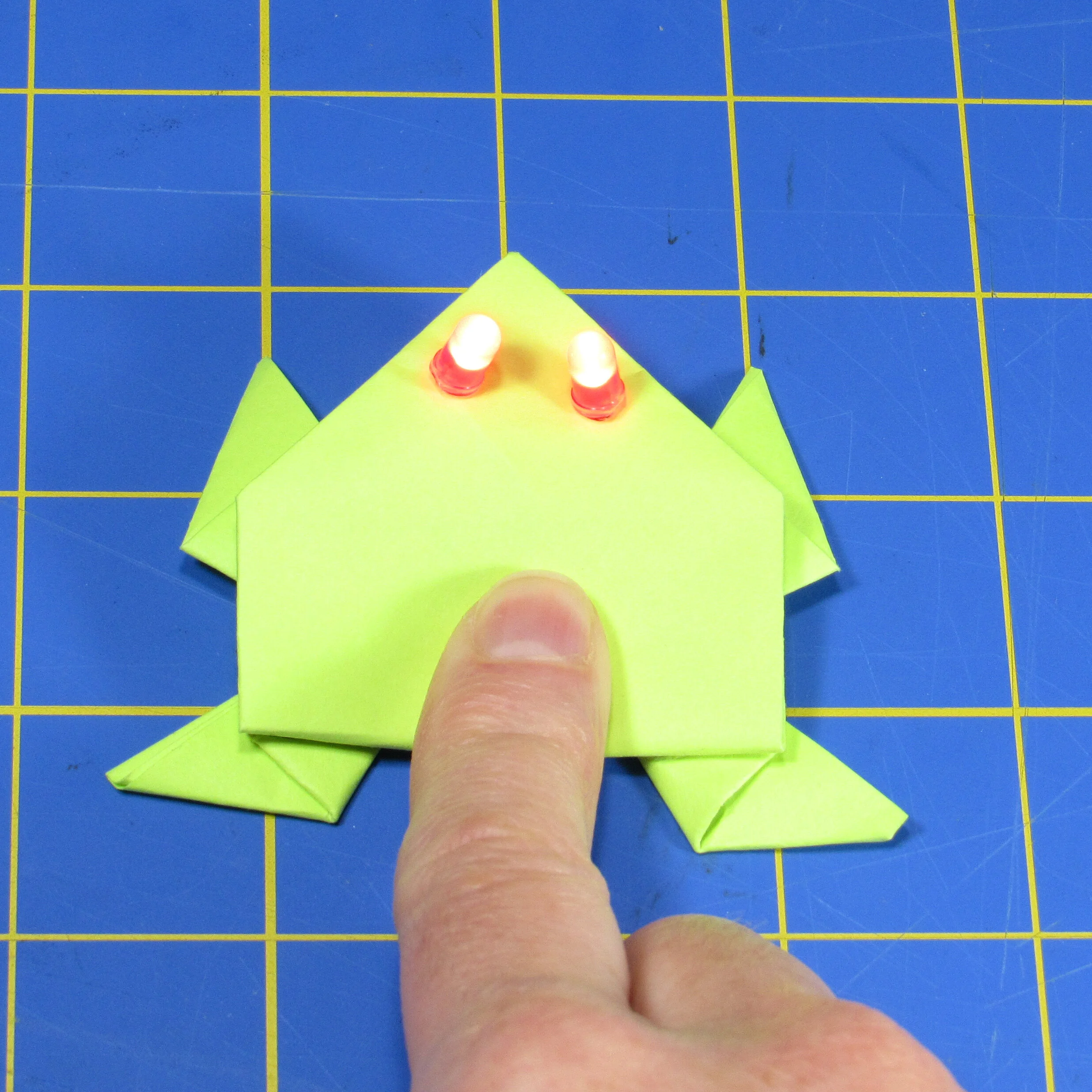 27-Press Frog Light.jpg