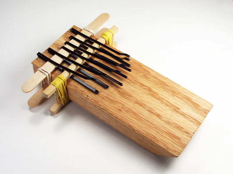 Thumb Piano 800px.jpg