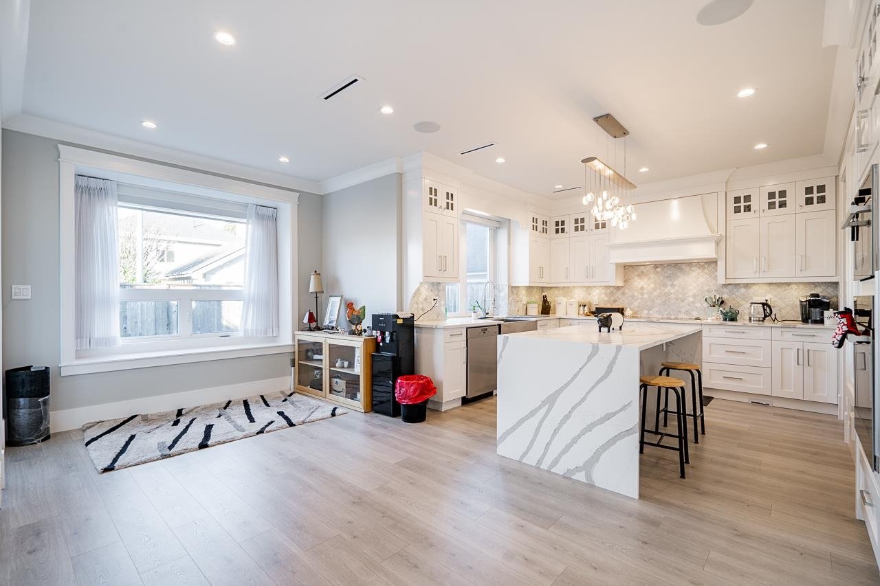 3191-hunt-street-richmond-R2851186-9.jpg