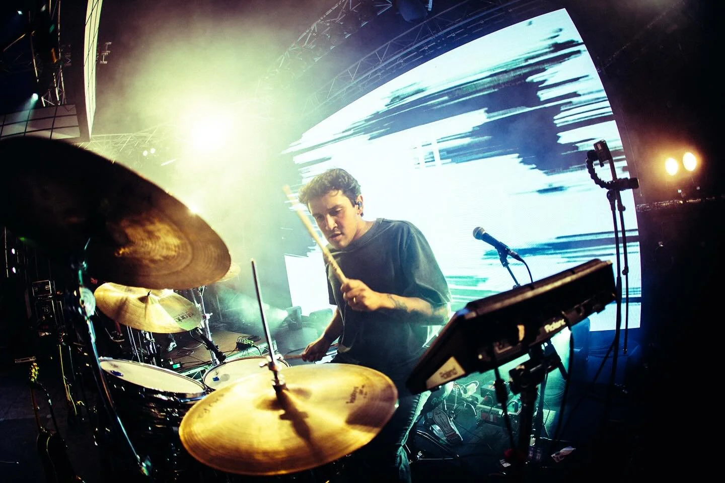 Trying to be the best @lucasbidran I can be. Having a blast filling in on some shows with @matthansenmusic in NZ/AUS 🇳🇿🇦🇺🦘