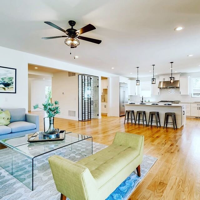 Did you know &ldquo;Carpe diem&rdquo; means &ldquo;Seize the day&rdquo; in Latin? Carpe diem is my advice for you today! In this case, seize the opportunity to own the gorgeous 1179 S Jackson Street, Denver CO home! ❤️ with 
5 bed 🛌 plus office/den
