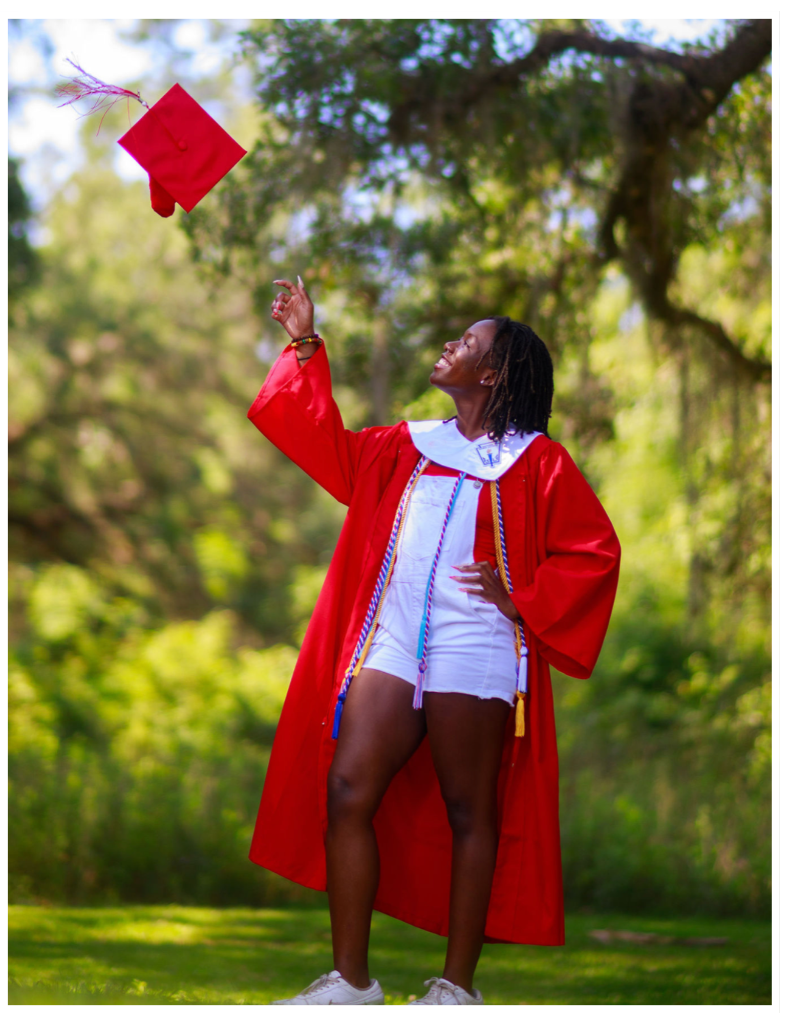 Senior Photo cap and gown.png