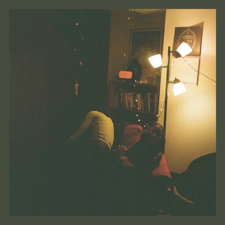 (4.22.2020) Vintage TV By Veronika Foer