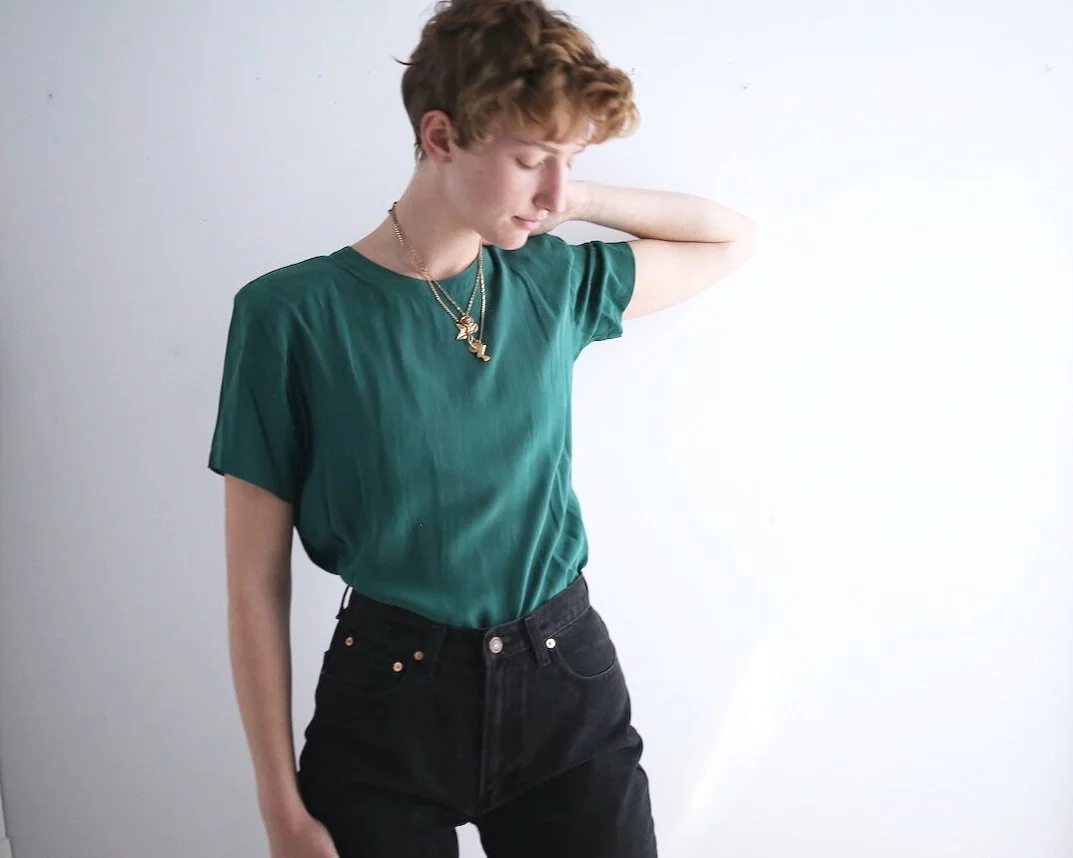 1980s Oscar De La Renta emerald green silk blouse