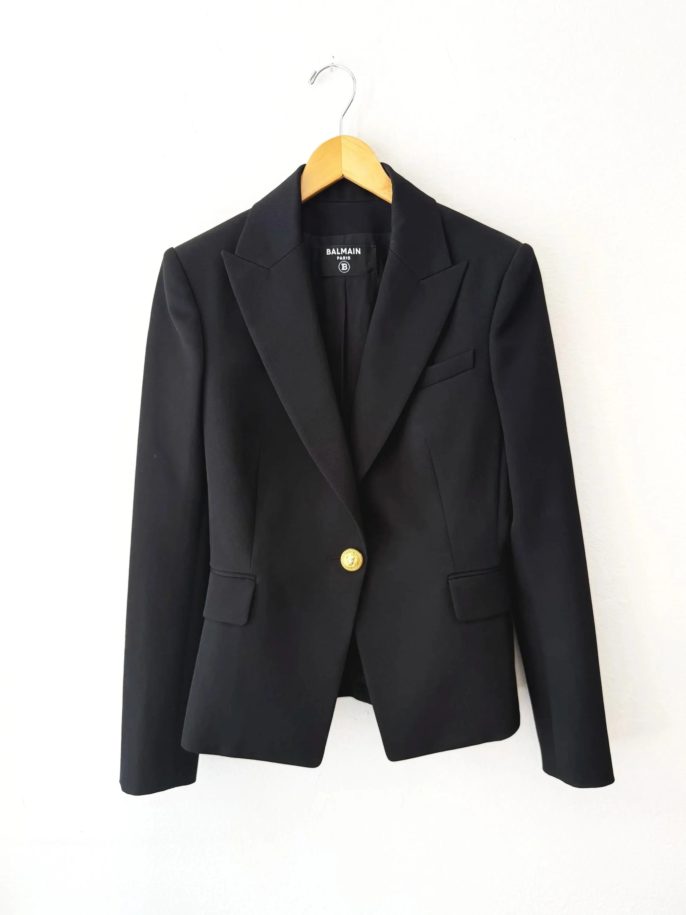 Balmain womens structured blazer in black