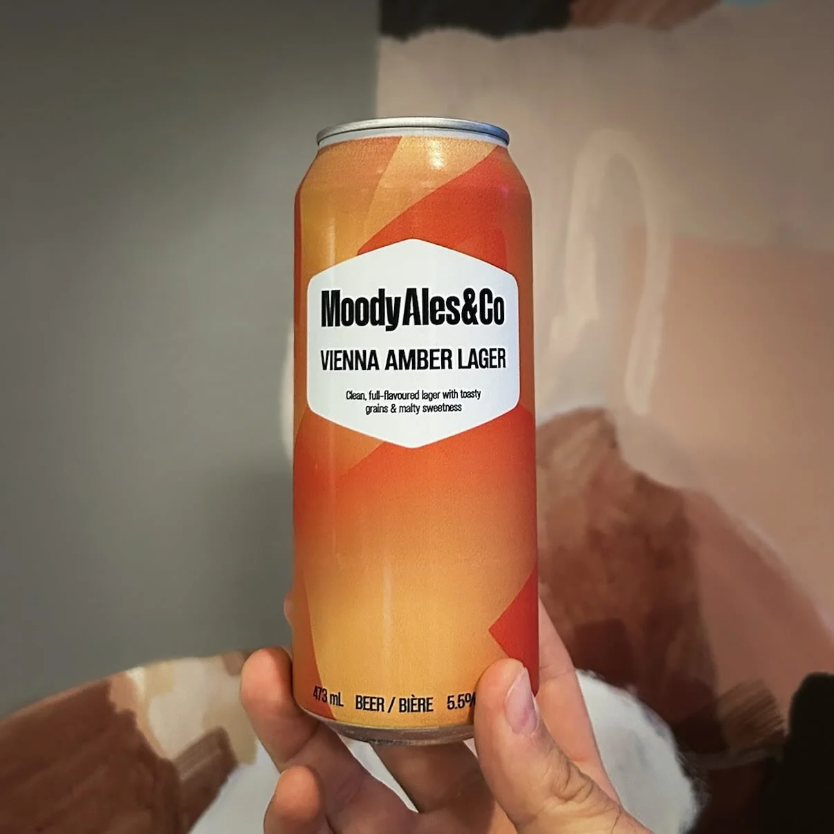 Moody Ales &amp; Co Vienna Amber Lager

Clean, full-flavoured lager with toasty grains &amp; malty sweetness. 

This beer harkens back to the malty Vienna-style lagers that incited Mexico&rsquo;s brewing boom in the 1880s. A clean floral lightness ed