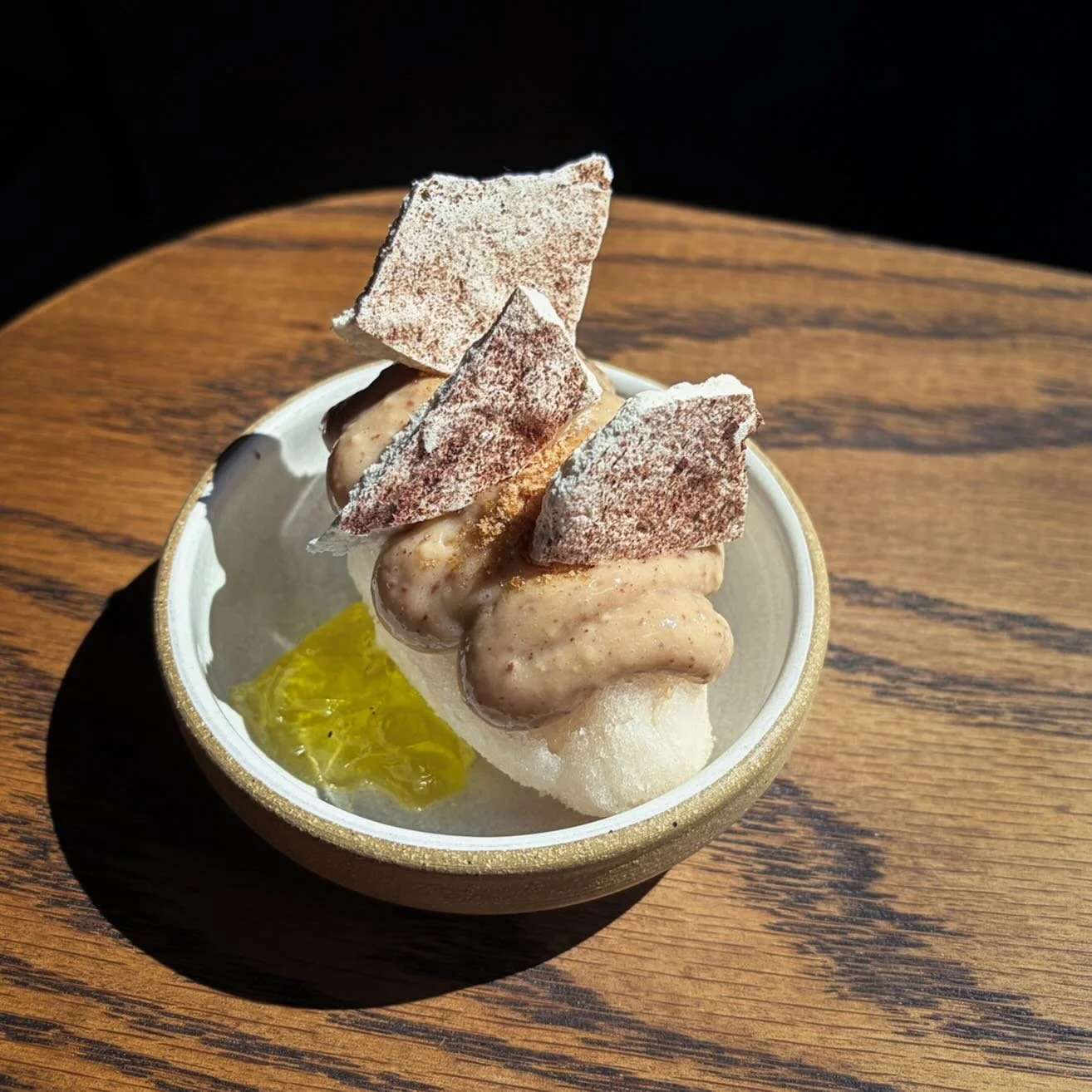 GRANITA 

Aurora gold apple granita, moscato gele, fermented strawberry crema, meringue with rhubarb 

#barbararestaurant #vancouverrestaurant #bcwines #chinatownvancouver #barbaravancouver