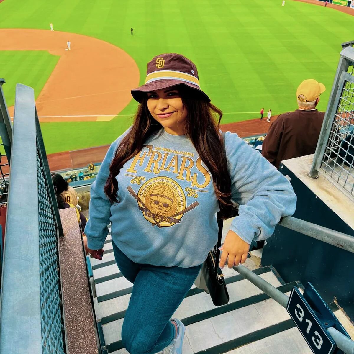 Back in action tonight. Let's get it FRIARS 💀⚾ @misssanj repping the Brown. 

#friarstilwedie #friarfaithful #sandiegopadres #padres #daygo #sandiegobrand #slamdiego #hungryformore #petcopark