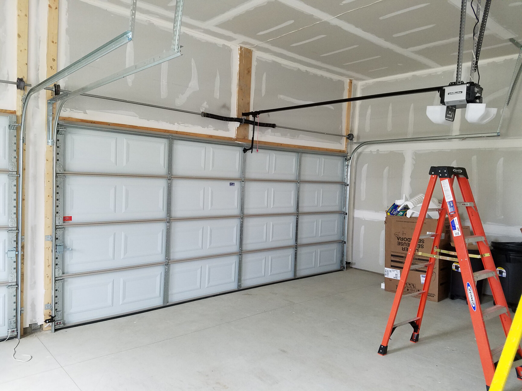 Liftmaster Garage Door Opener Repair or Replaced in Troy MI