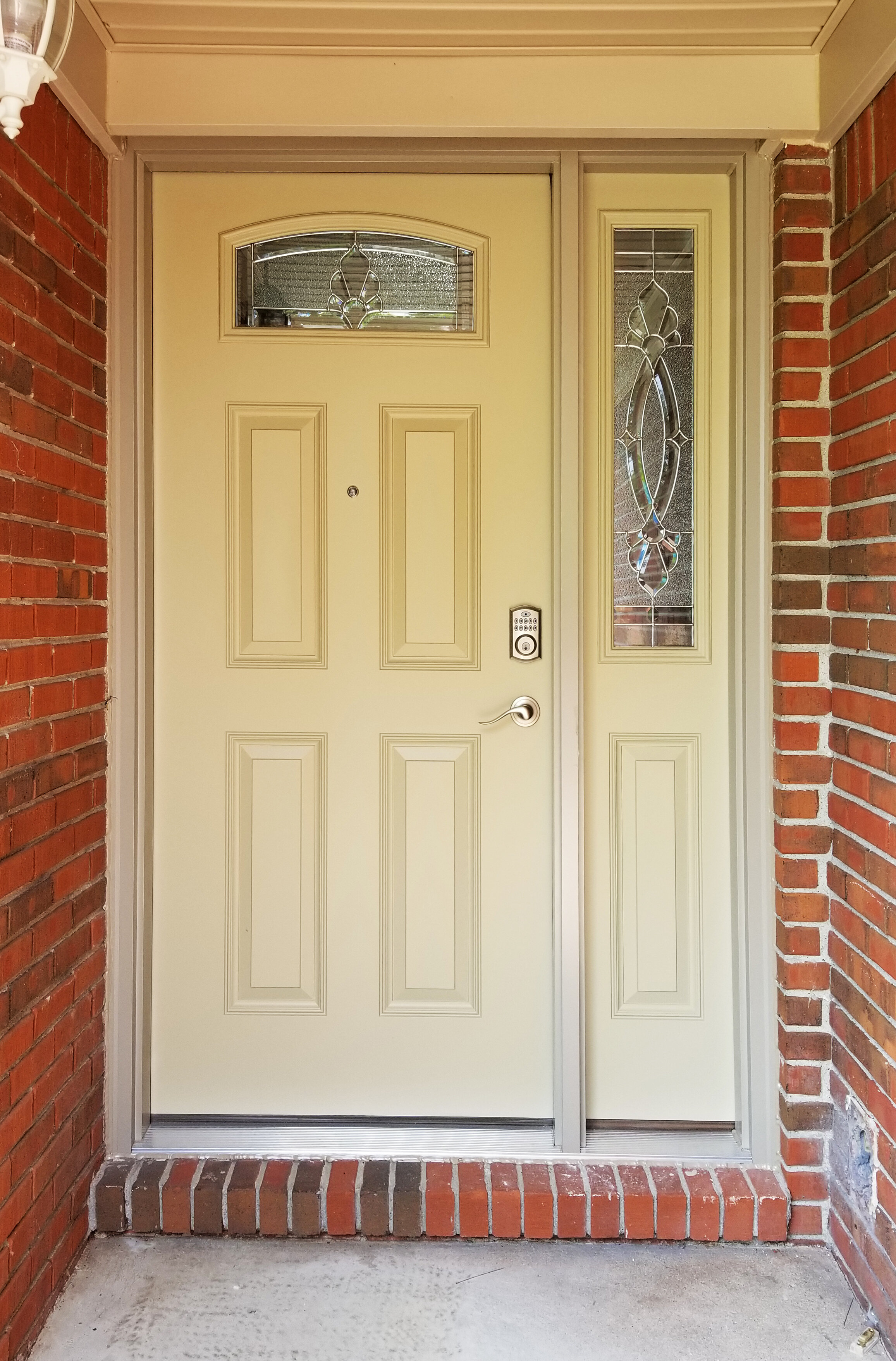 Repair or Replace Garage or Entry Door in Royal Oak, MI