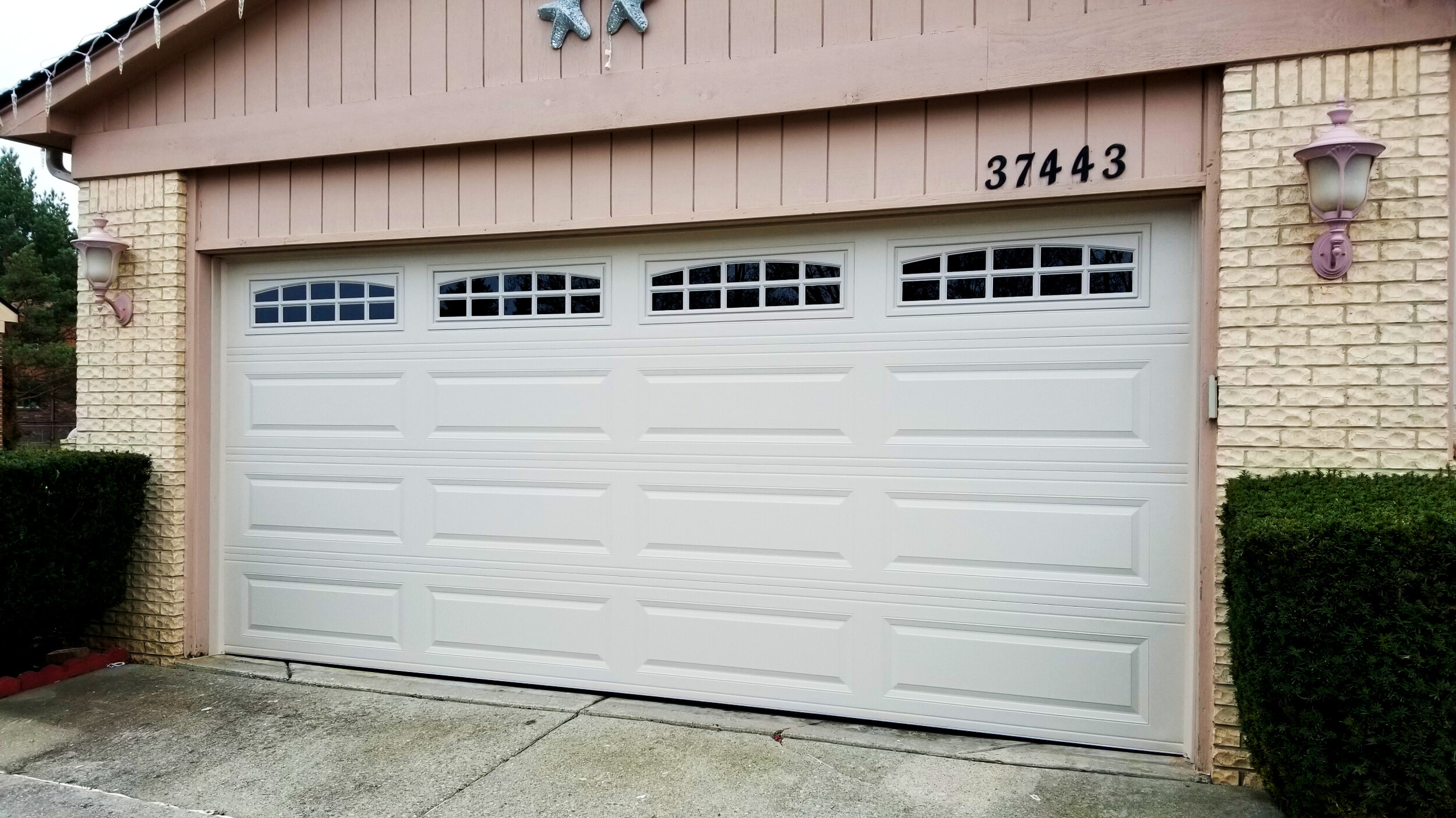 Harrison Township MI New Garage Door Sales and Springs Repaired Liftmaster Dealer