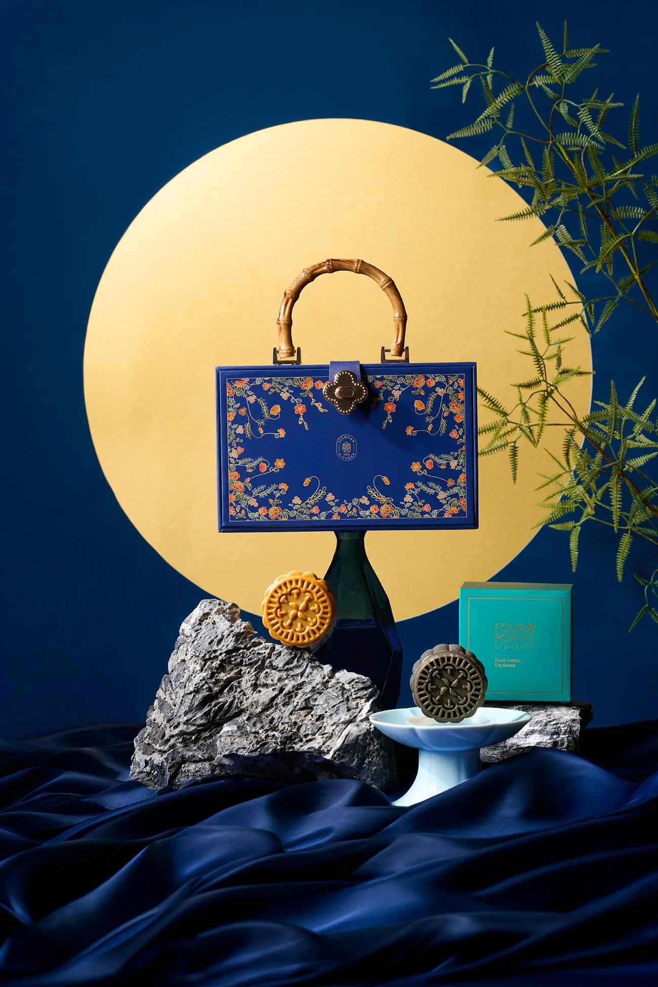 fourpoint mooncake35983s.jpg