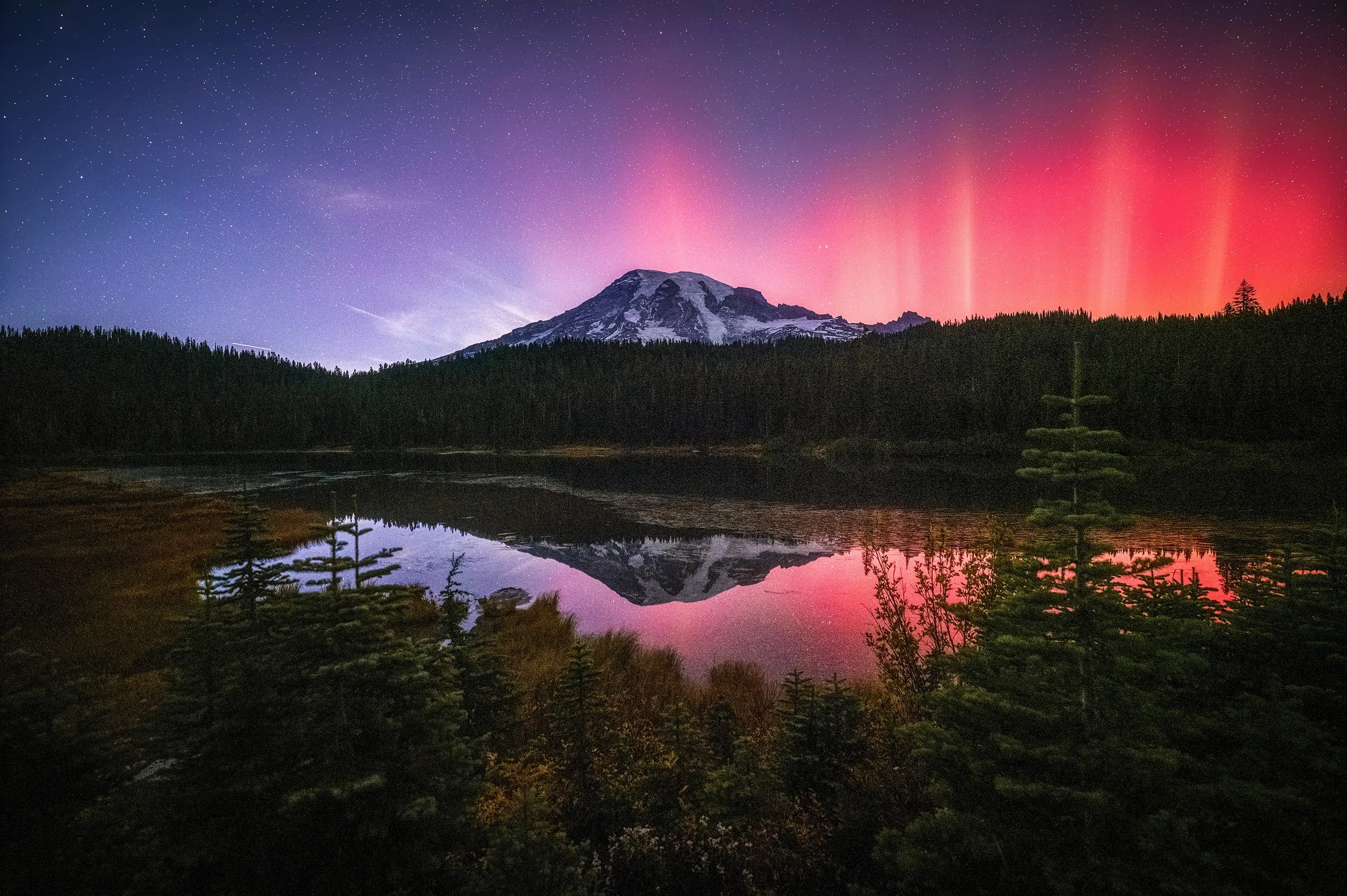 RainierAurora2-2.jpg