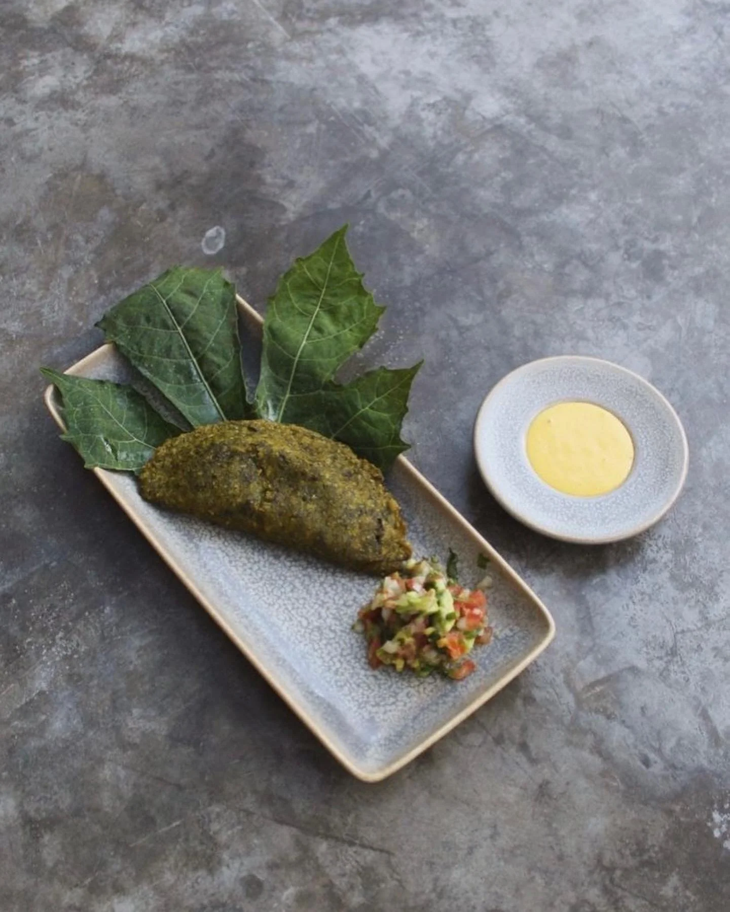 Superbia 2023 ~ Hotel Unico 2087 Rivera Maya

Empanada de chaya &ldquo;domino&rdquo;
Tostada de Salpic&oacute;n de mariscos
Robalo acazonado
Taco de brisket asado negro
Sorbete de tamarindo y tajin
Churros de platano con chocolate y chili y cajeta al