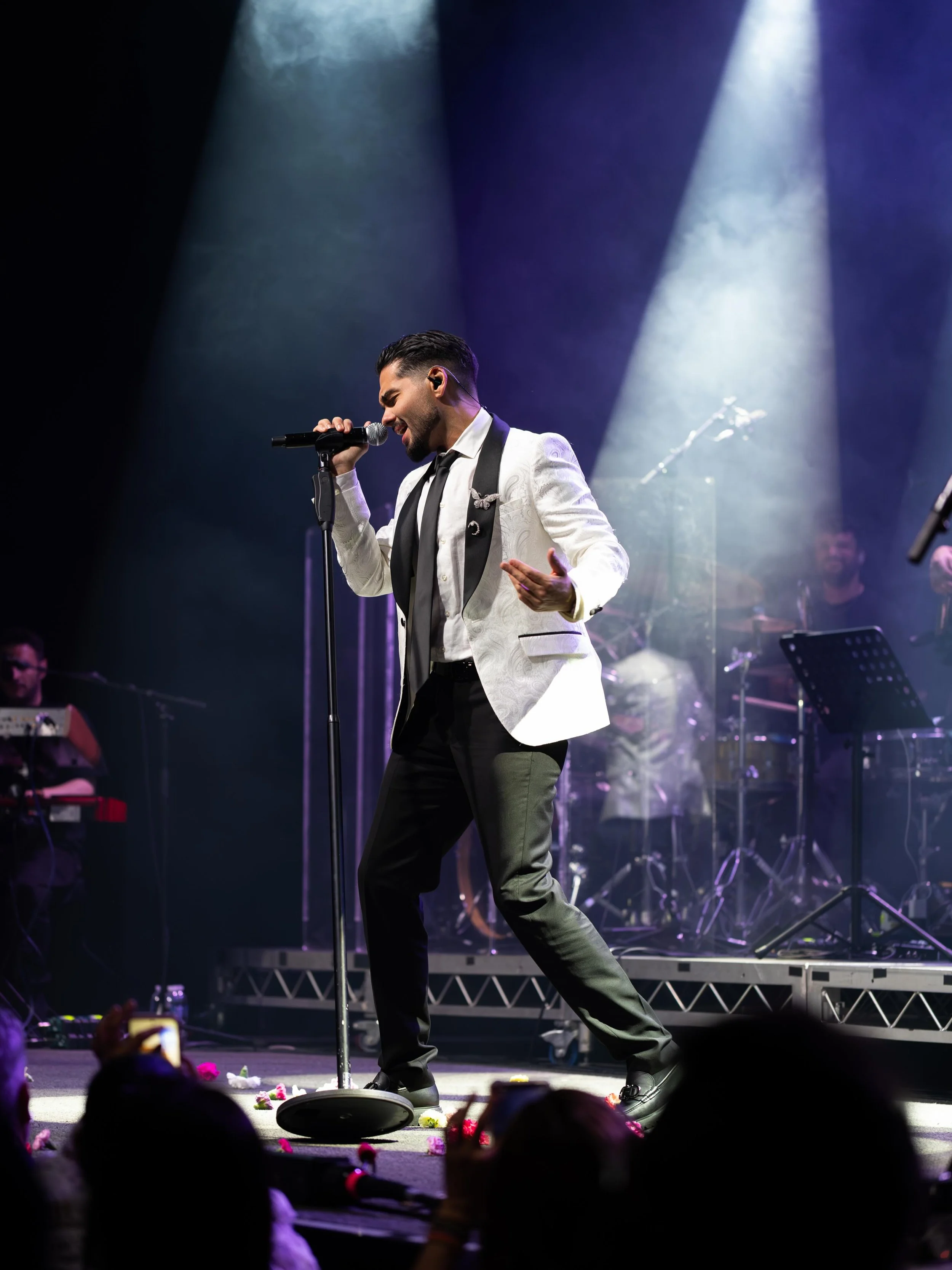 @xmastoras @melisses_official performing live in Adelaide at @hindleystmusichall 29 May 2026

Promoter @nextgenerationeventsau 
Photography @yanni.stath