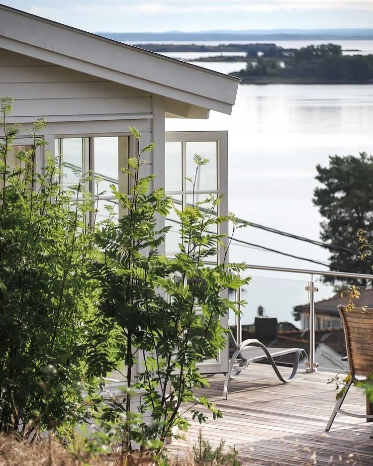 Solbleket lykke i F&aelig;rder

Foto: Cecilie Refsum 
Innredning: Helene Arentz 
#f&aelig;rder #sommervibes #hytte #interi&oslash;rmagasinet @studioc_indoor @hainteriordesign