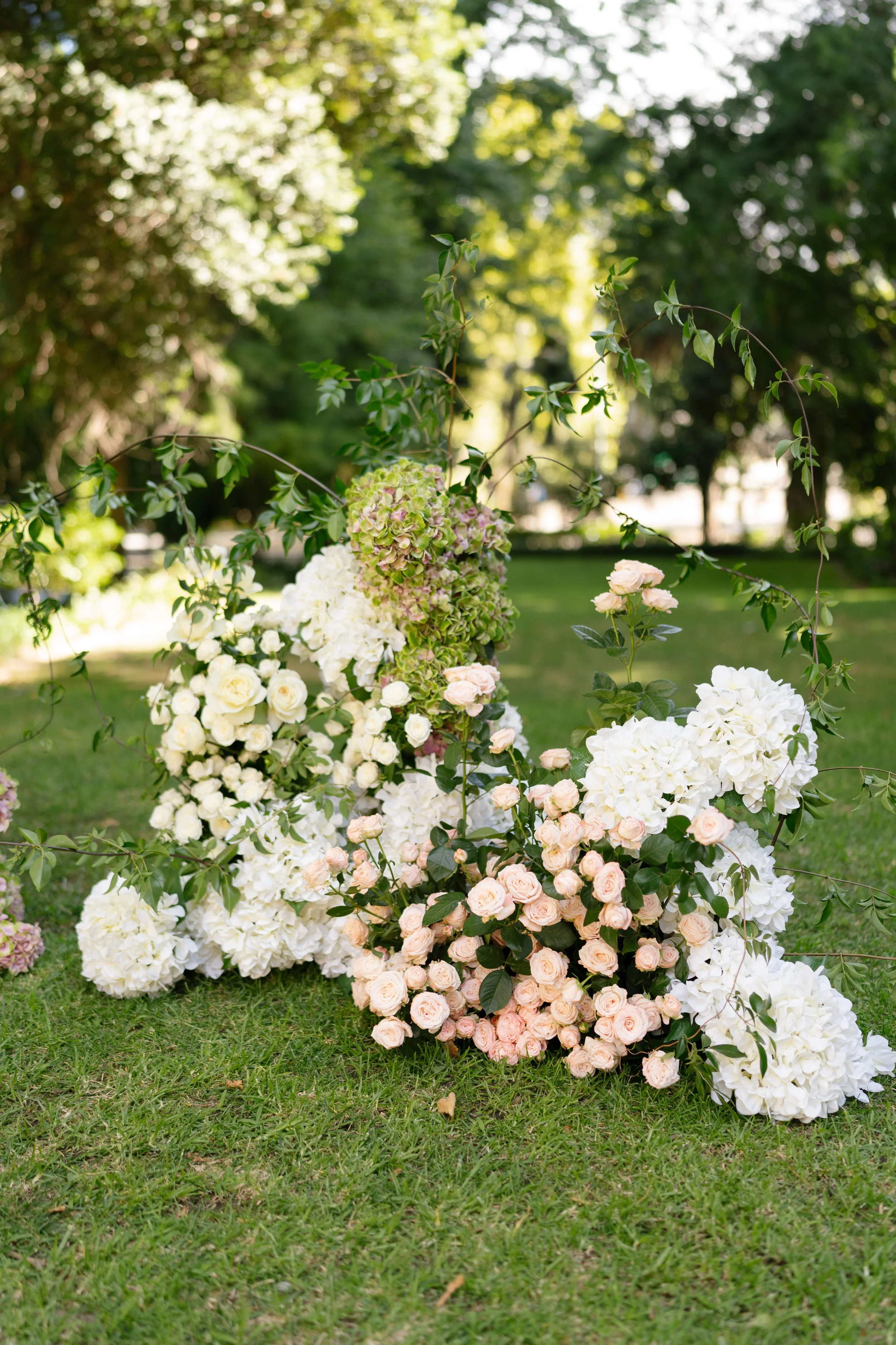 Sophie_Jess_Wedding_Preview-47 (2).jpg