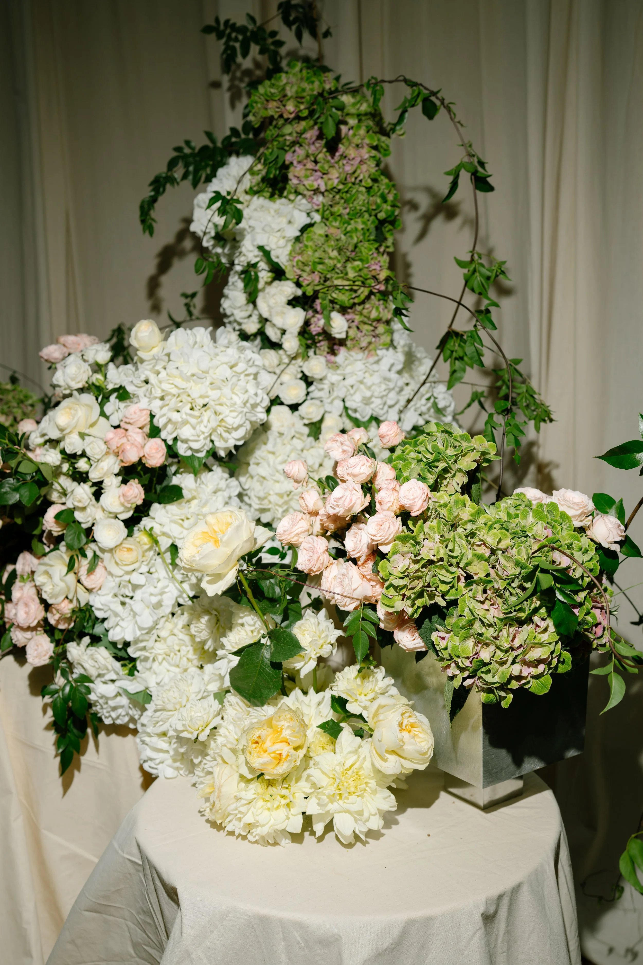 Sophie_Jess_Wedding_Preview-124.jpg